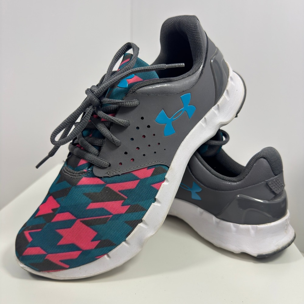 Under Armour Flow RN Kids Girls Size 7Y‎ Gray Teal Pink Geometric Running Shoes
